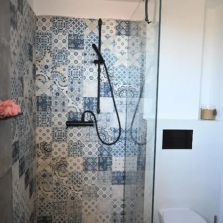 La Stanza Del Vicolo 3*