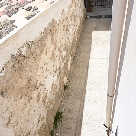 La Stanza Del Vicolo 3*
